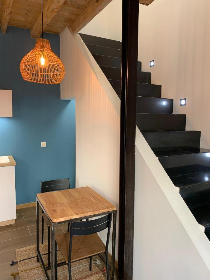 : Maison De A Deux Pas De Tour Luma *