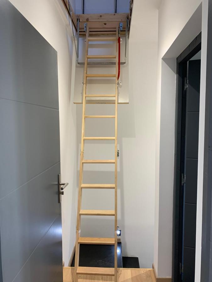 : Maison De A Deux Pas De Tour Luma