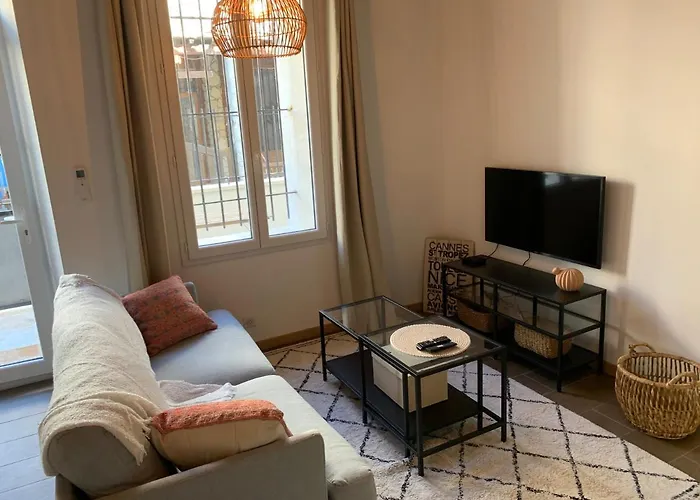 Arles : Maison De Ville A Deux Pas De Tour Luma